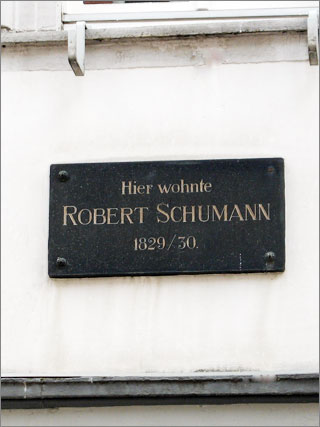Schumann_Gedaenktarfel.jpg