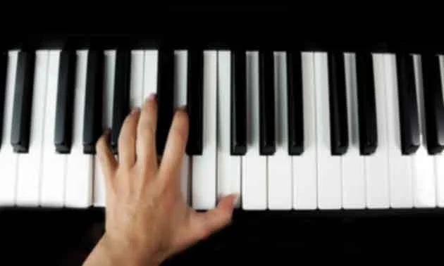 Unterricht: "Gewichtspiel" und "lockere Hand"