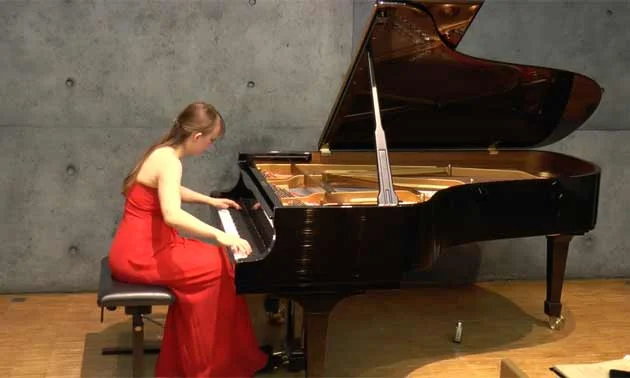 Einspielung: Auszug aus Ravels Miroirs