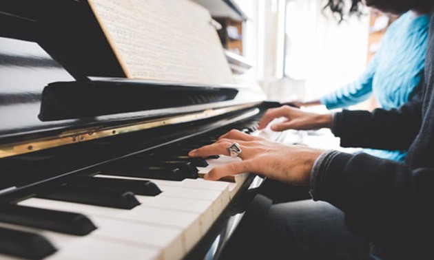 klavier-spielen.jpg