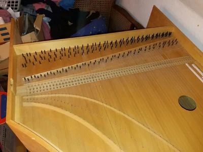 Registerzüge Stimmstock.webp Registerzüge Stimmstock.webp