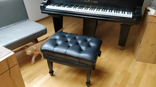 Klavierbank-neu.webp