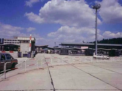 uhir05.webp uhir05.webp