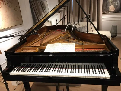 Mikrofonierung_vier_Mikrofone_1.webp Mikrofonierung_vier_Mikrofone_1.webp