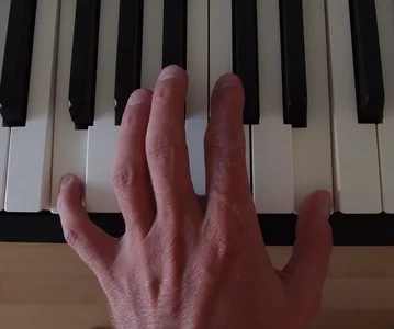 P9210120_01.webp P9210120_01.webp