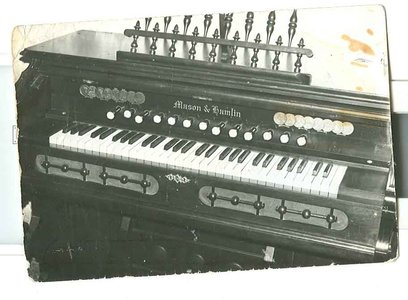 Harmonium.jpg