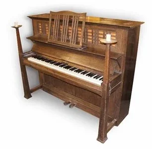 pianocandle.webp