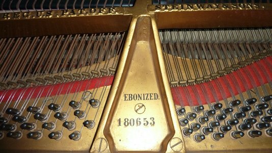 PlattendübelSteinway.jpg