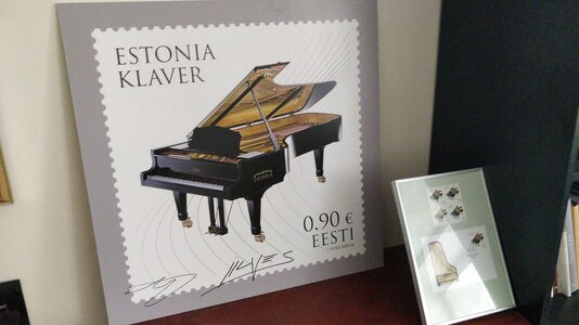 Estonia-Briefmarke.jpg