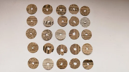 Frontrail-Punchings.jpg Frontrail-Punchings.jpg