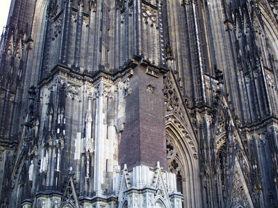 Kölner_Domplombe_2000-04-20_210648_000.jpg