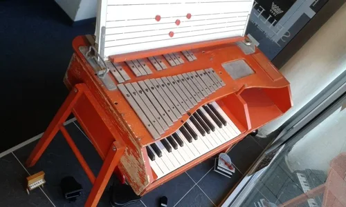 Tastatur-Glockenspiel.webp Tastatur-Glockenspiel.webp