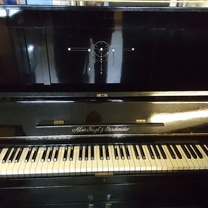 Klaviere (14).JPG