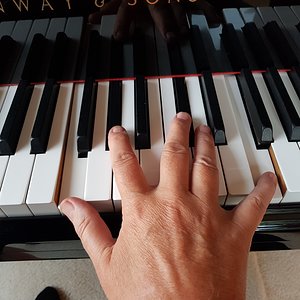 Des-Dur 3. Finger.jpg