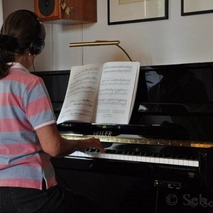 Neues Seiler-Klavier 619.jpg