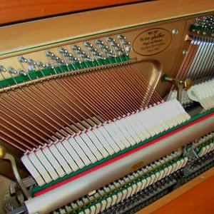 Pfeiffer-Klavier 3.jpg