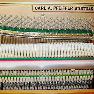 Pfeiffer-Klavier 4.jpg