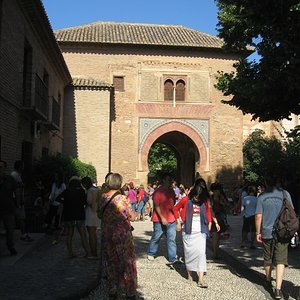 Weintor.jpg