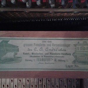 Logo-Pianohandlung.jpg