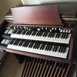 Hammond C3 (2).jpg
