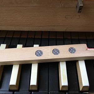 Detail Untertaste.jpg