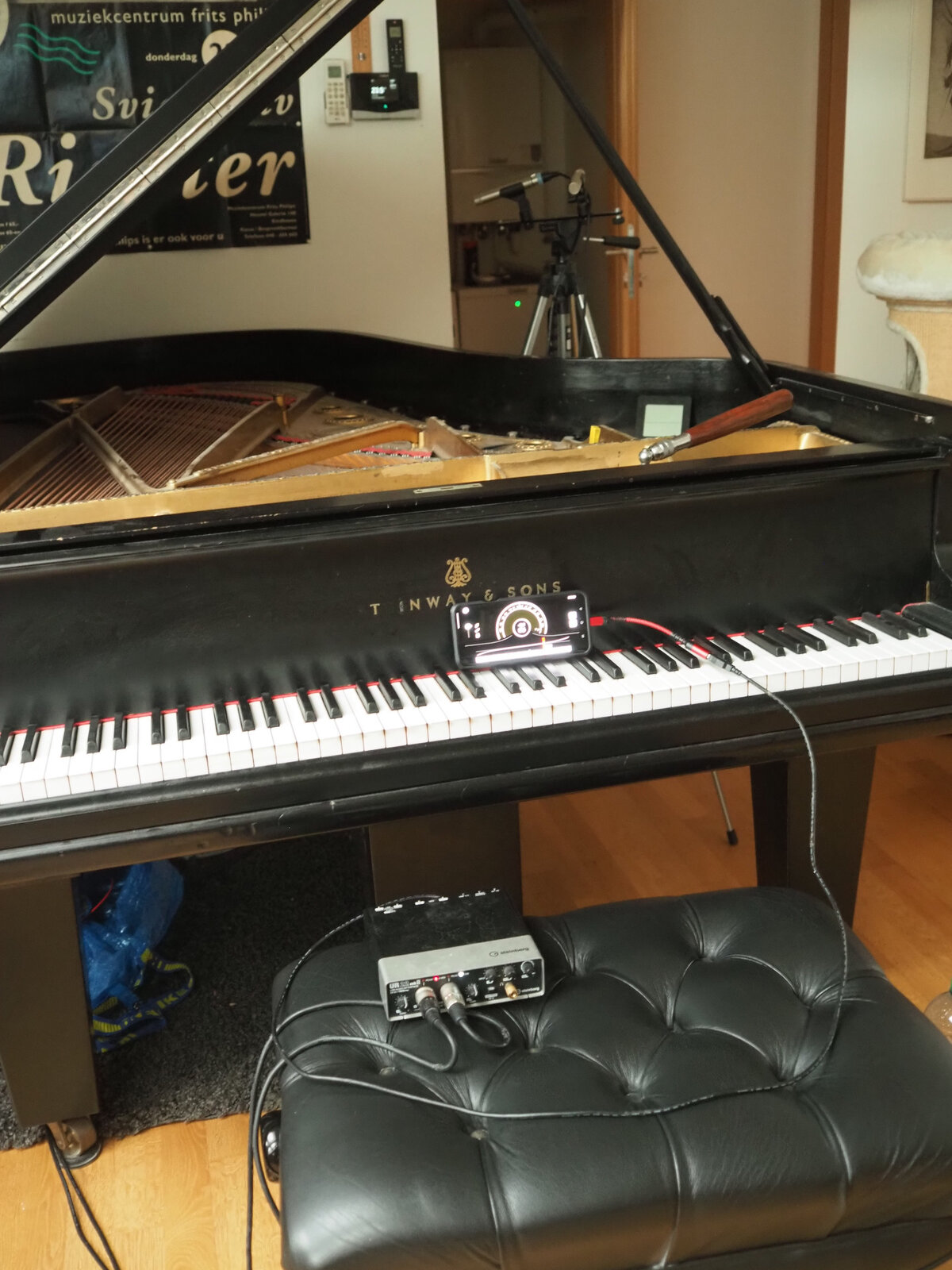 Pianometer+USB-C+AudioInterface+Microphones-klein.JPG