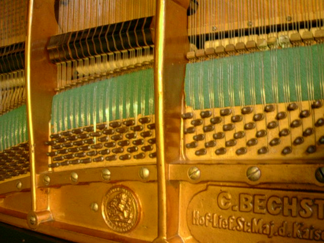 Stimmstock 1.jpg